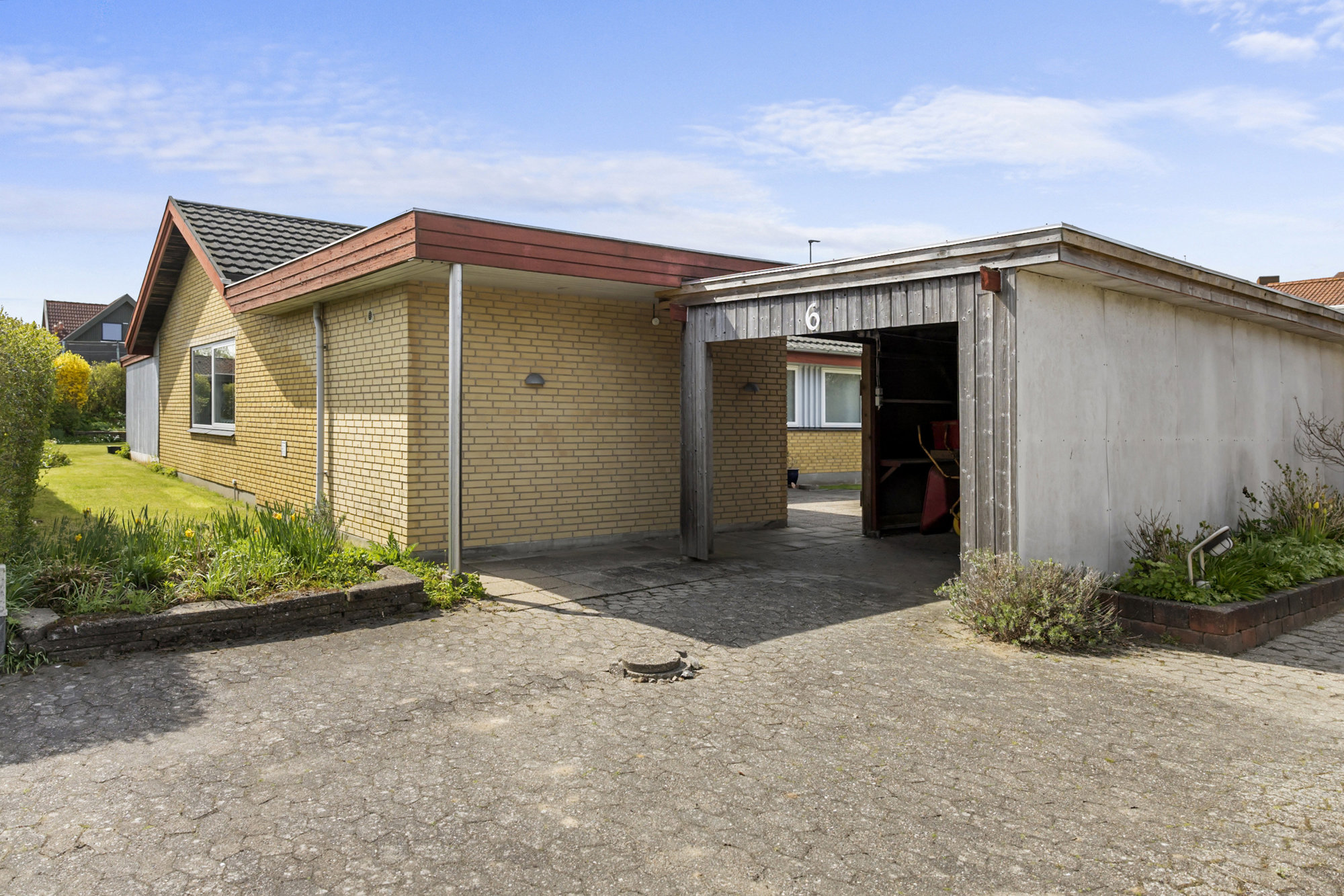 Ejendommen