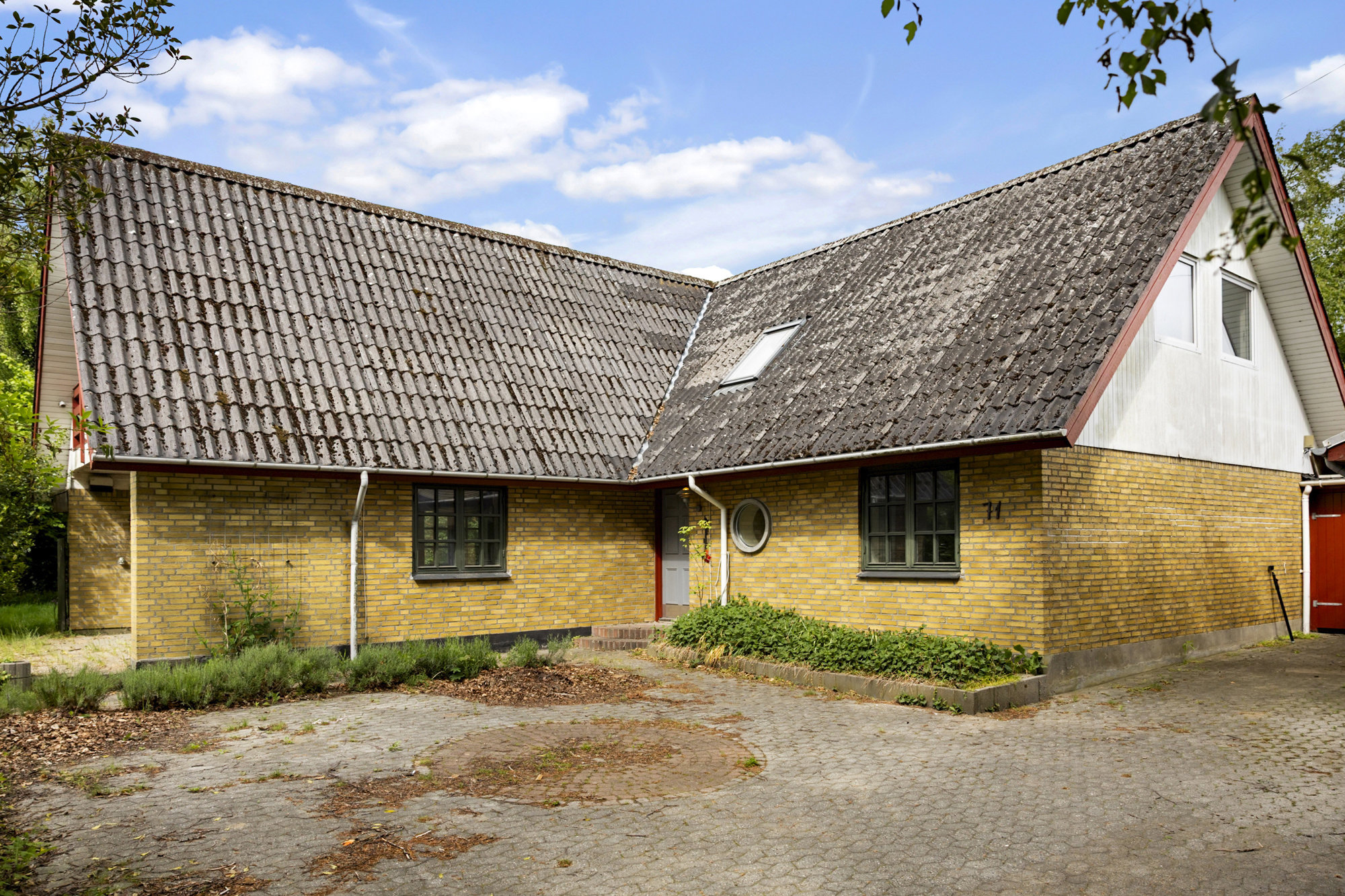 Ejendommen