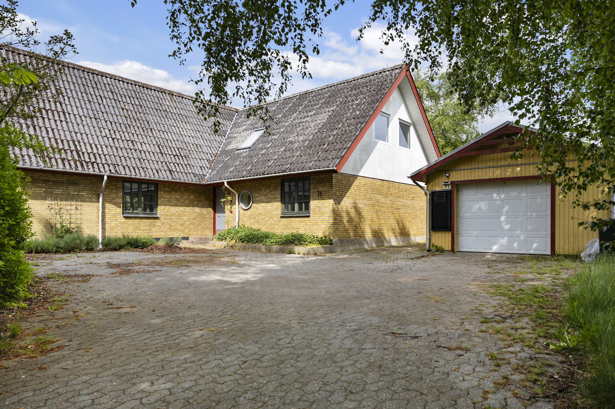 Ejendommen
