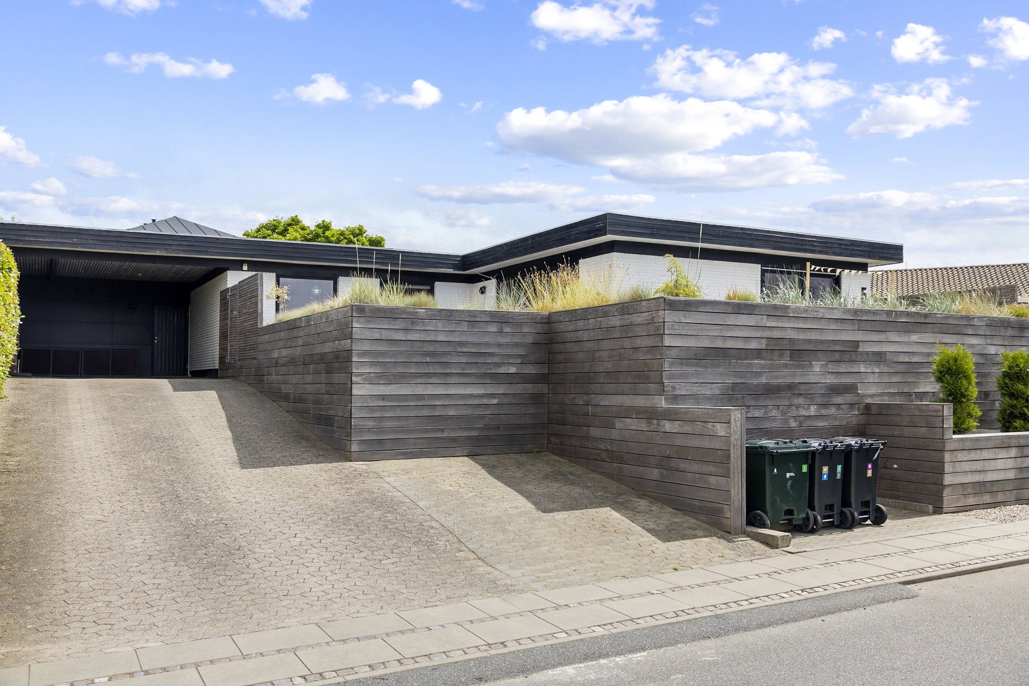 Ejendommen